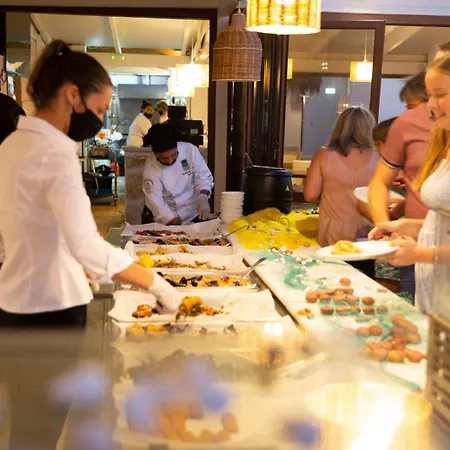 Hotel Alia And Haraki