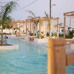 Hotel Alia And Charaki
