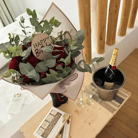 Alia And 3* Χαράκι