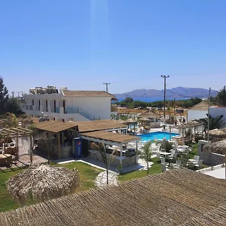 Alia And Hotel Charaki