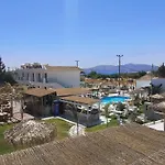 Alia And Hotel Charaki