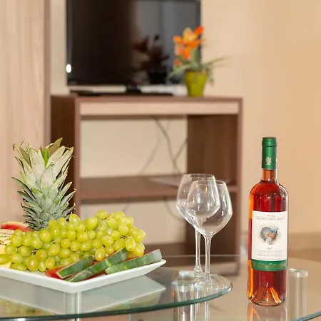 Alia And Hotel Haraki