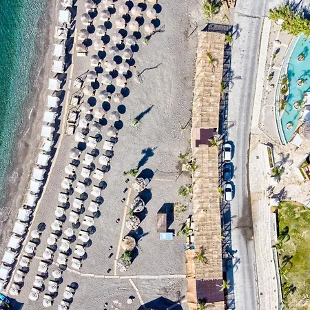 Alia And Hotel 3*